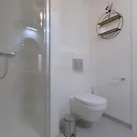 Apartment In G104 *