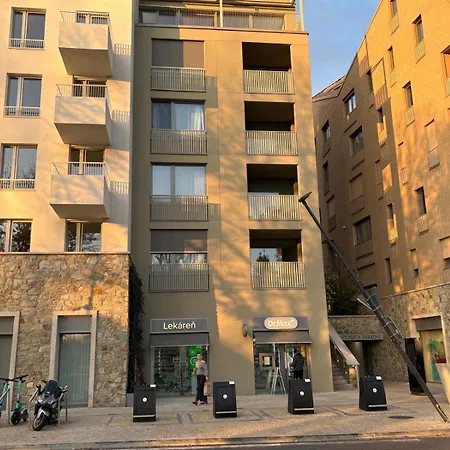 Apartment In G104